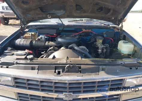 1992 Chevrolet Gmt-400 C1500 из США, поврежденный, VIN 1GCEC14K7NE182577